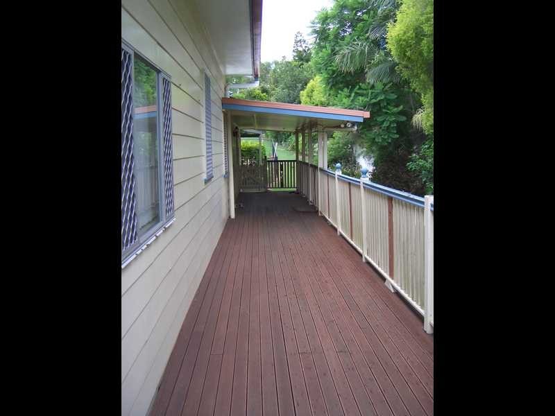 8 Taylor Street, Bundamba QLD 4304