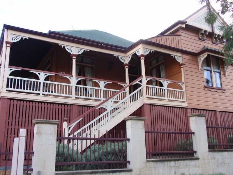 22 Roderick Street, Ipswich QLD 4305