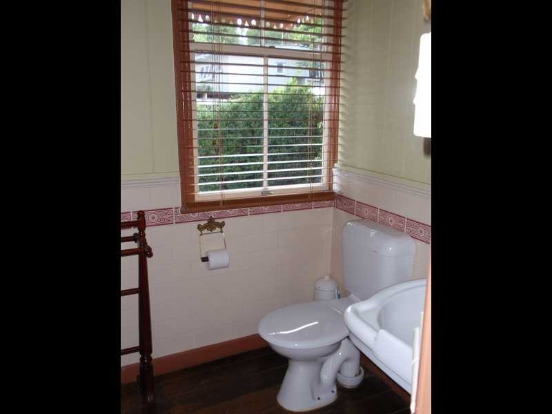 22 Roderick Street, Ipswich QLD 4305