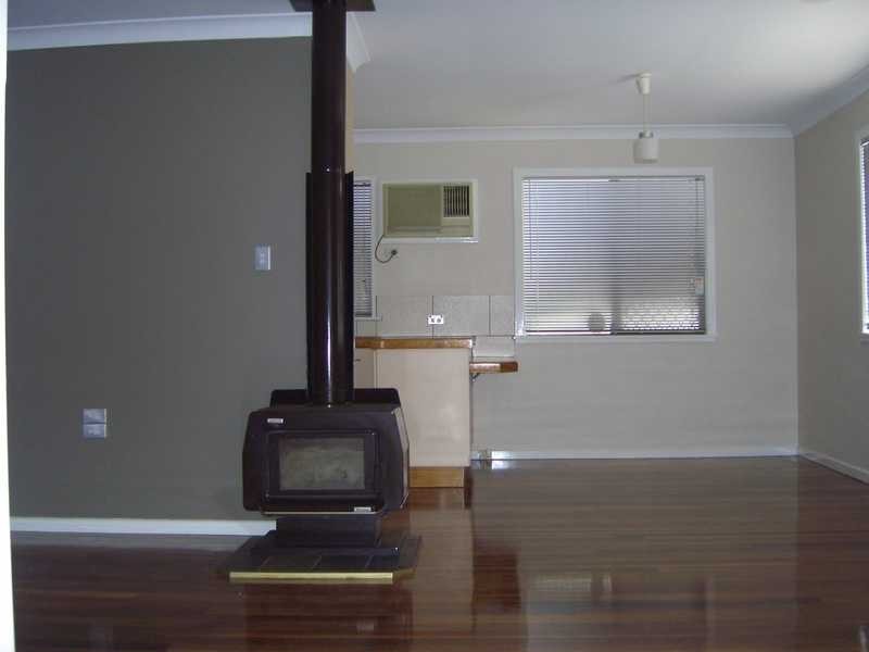 23 Edwards Street, Eastern Heights QLD 4305