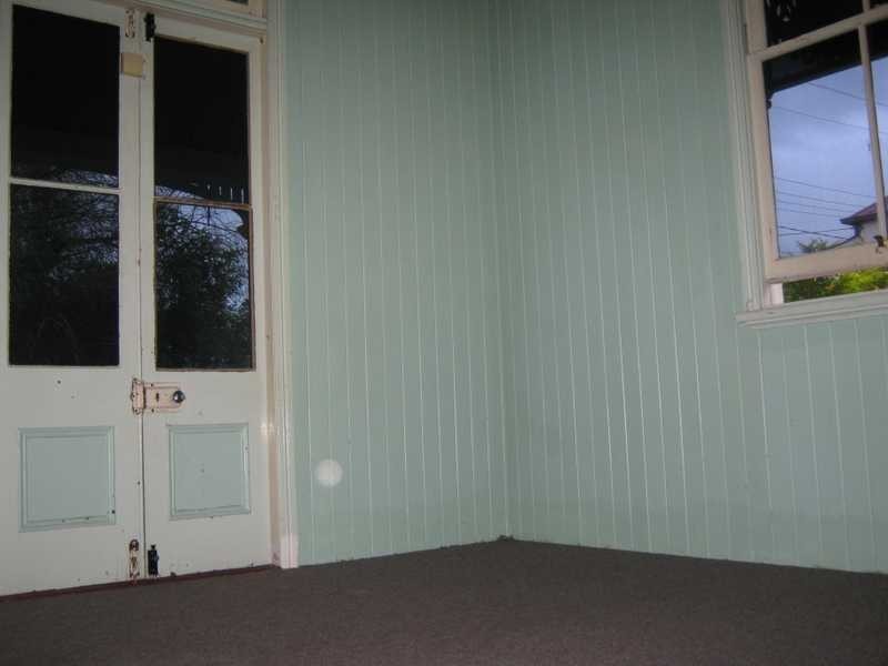 12 Carr Street, Ipswich QLD 4305