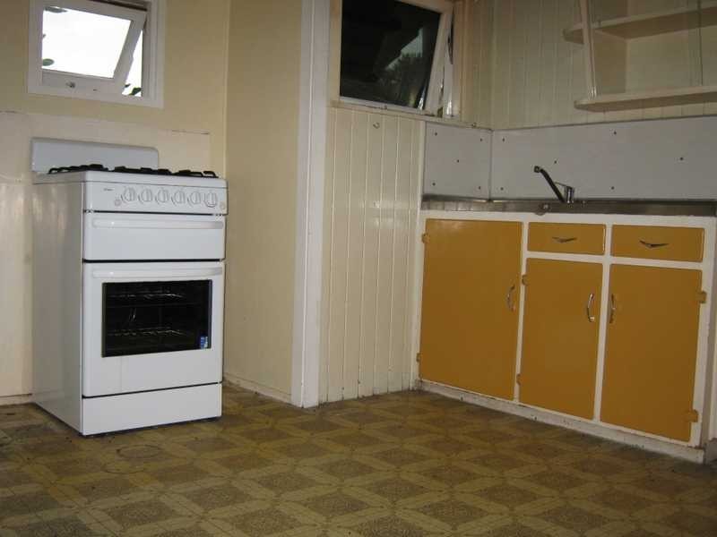 12 Carr Street, Ipswich QLD 4305