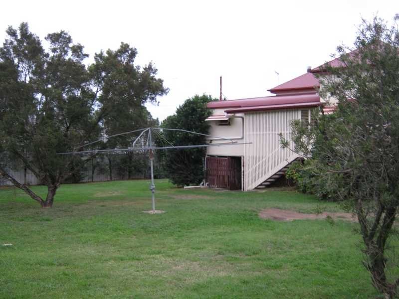 12 Carr Street, Ipswich QLD 4305