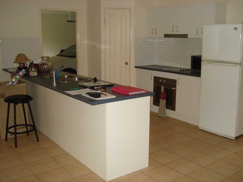 4 Piper Place, Springfield Lakes QLD 4300