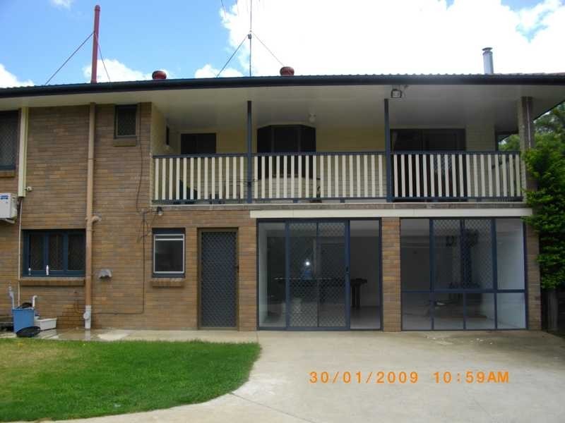 3 Beverley Court, Brassall QLD 4305