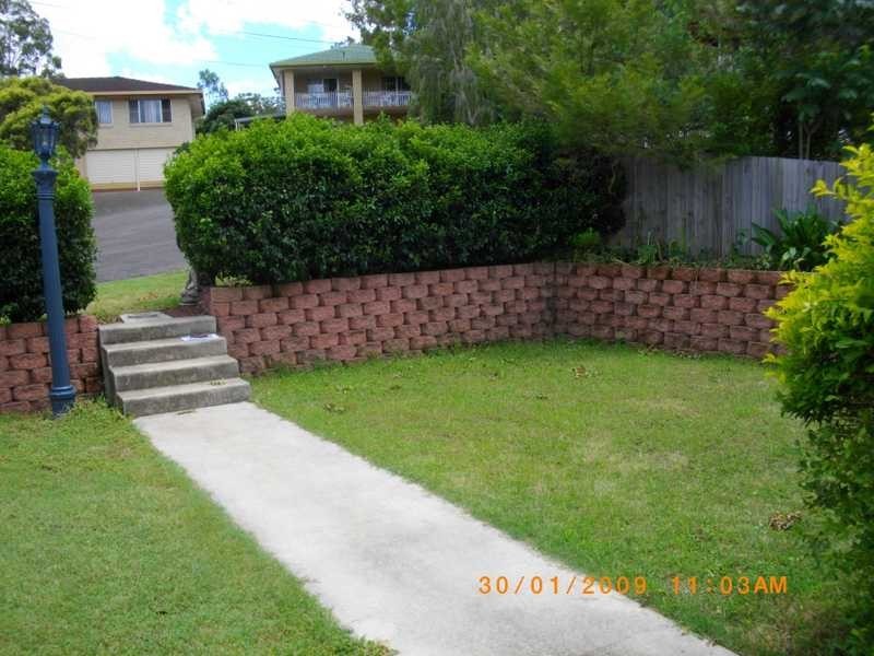3 Beverley Court, Brassall QLD 4305