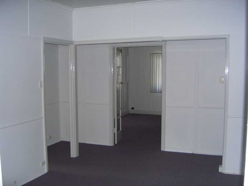 65 Blackstone Road, Eastern Heights QLD 4305