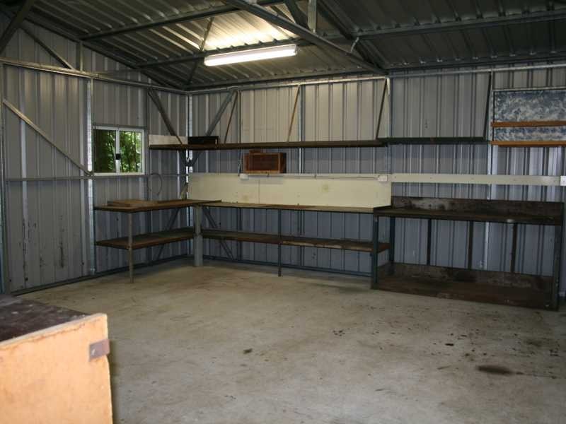 86 Blackstone Road, Silkstone QLD 4304