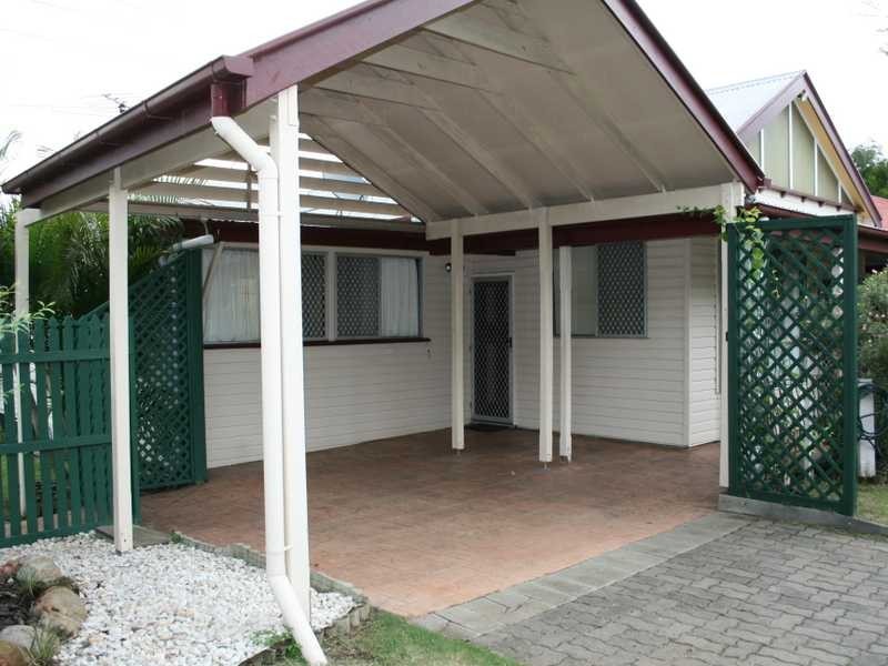 86 Blackstone Road, Silkstone QLD 4304