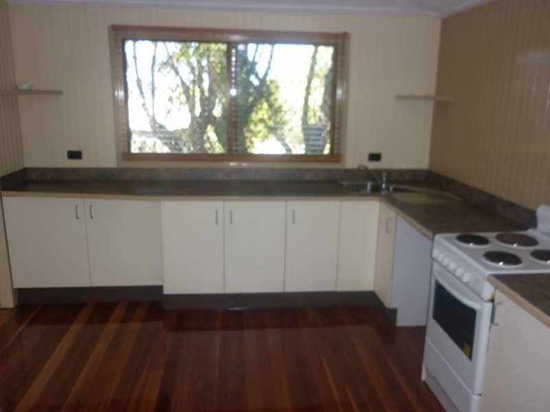 65 Brisbane Road, Riverview QLD 4303
