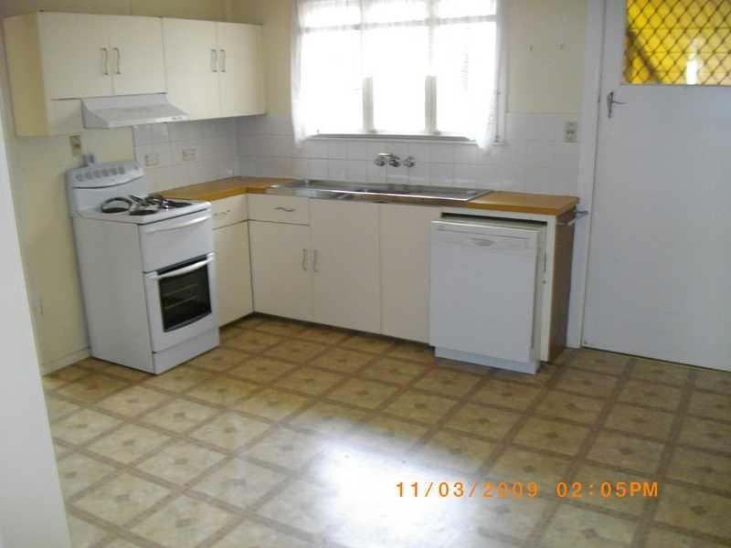 208 Pine Mountain Road, Brassall QLD 4305