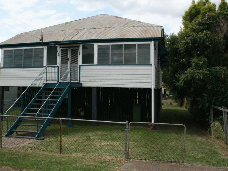 25 The Terrace, North Ipswich QLD 4305