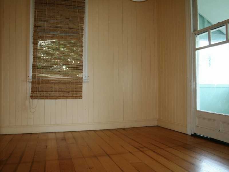 25 The Terrace, North Ipswich QLD 4305