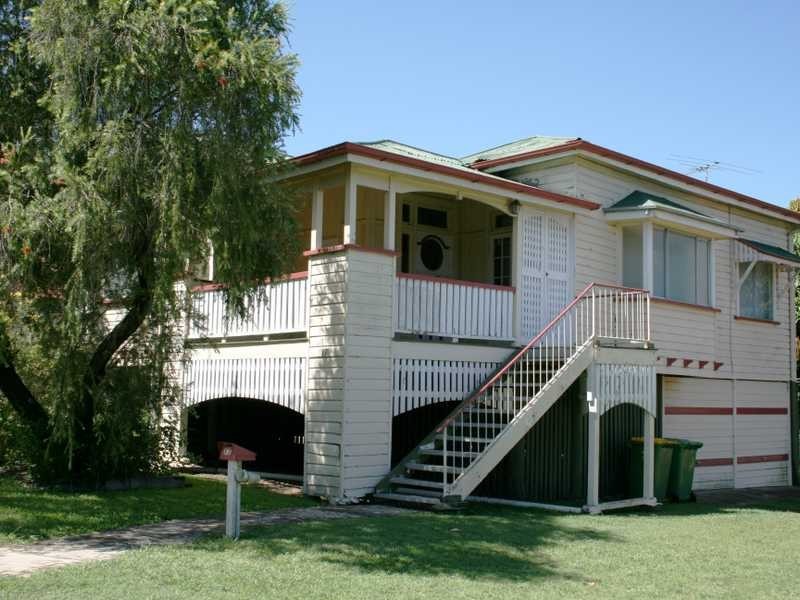 17 North Station Road, Booval QLD 4304