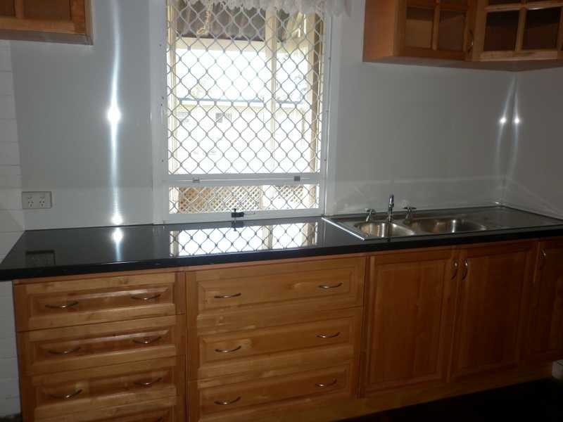 37 North Station Road, North Booval QLD 4304