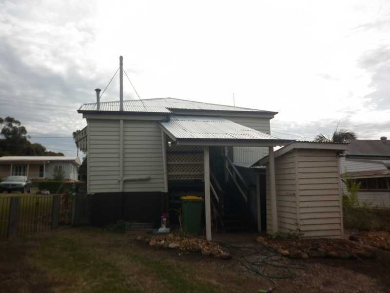 37 North Station Road, North Booval QLD 4304