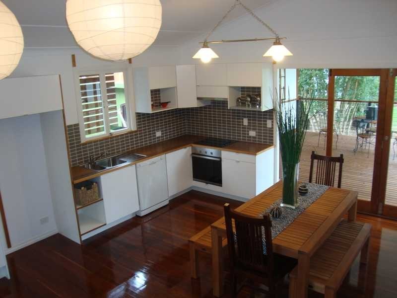 4 Cross Street, Raceview QLD 4305