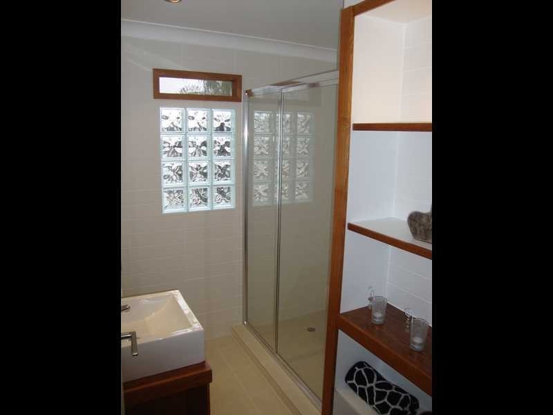 4 Cross Street, Raceview QLD 4305