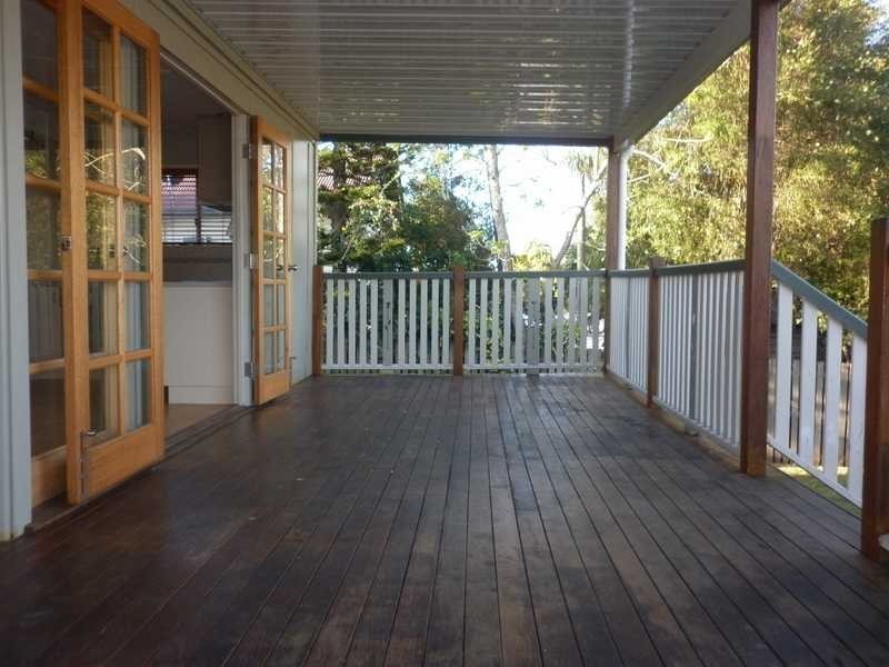 26 Whitehill Road, Newtown QLD 4305