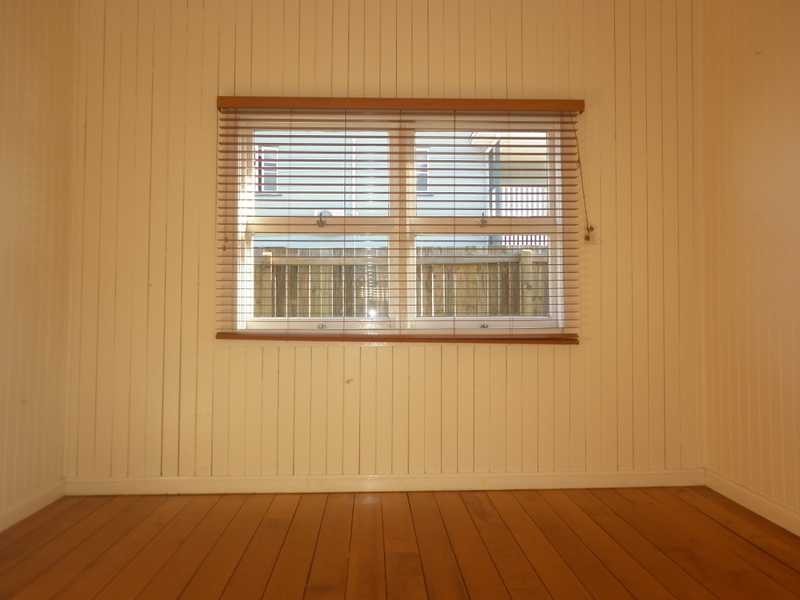 26 Whitehill Road, Newtown QLD 4305