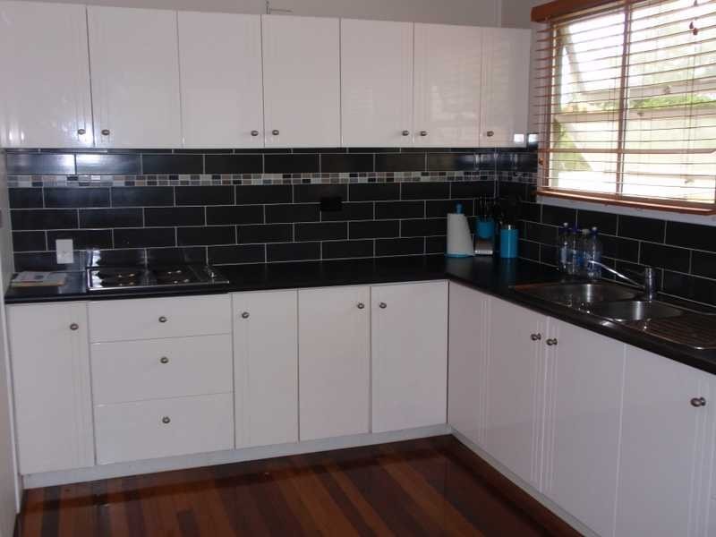 2 Leonard Street, Leichhardt QLD 4305