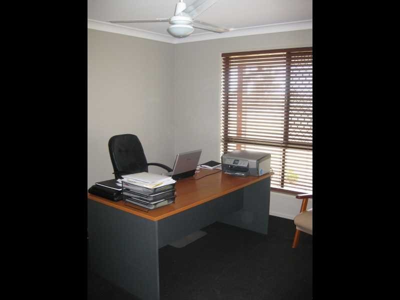 25 Pat Slattery Place, Lowood QLD 4311