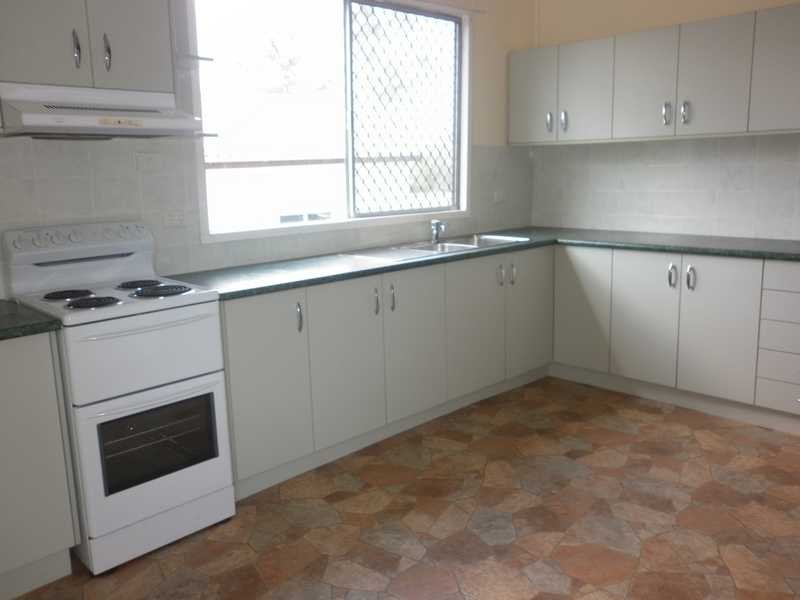 30 Pelican Street, North Ipswich QLD 4305