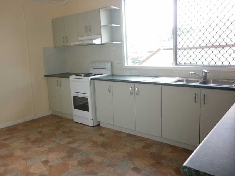 30 Pelican Street, North Ipswich QLD 4305