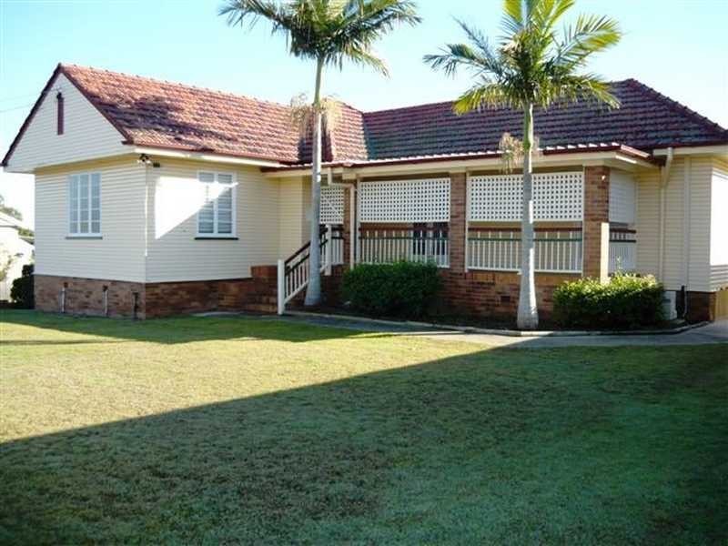 84 Brisbane Road, East Ipswich QLD 4305