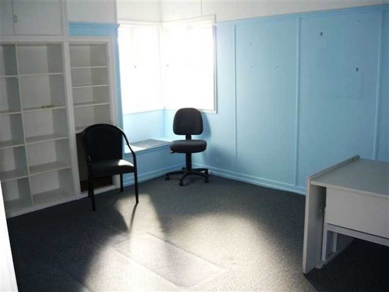 84 Brisbane Road, East Ipswich QLD 4305