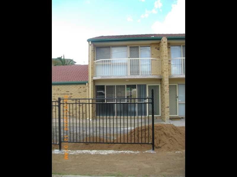 3/2 Woollen Mill Way (off Joyce Street), East Ipswich QLD 4305