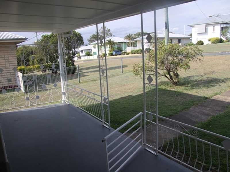 15 McMahon Street, Bundamba QLD 4304