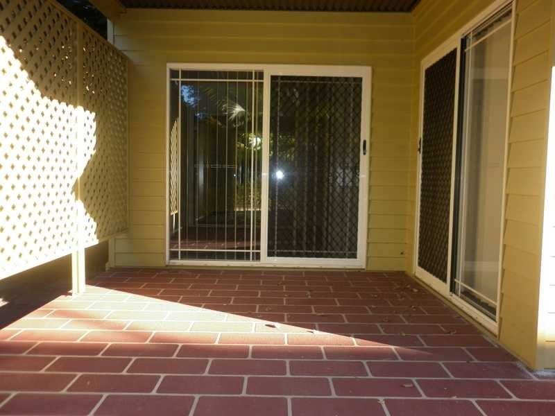 5/2 Macquarie Street, Booval QLD 4304