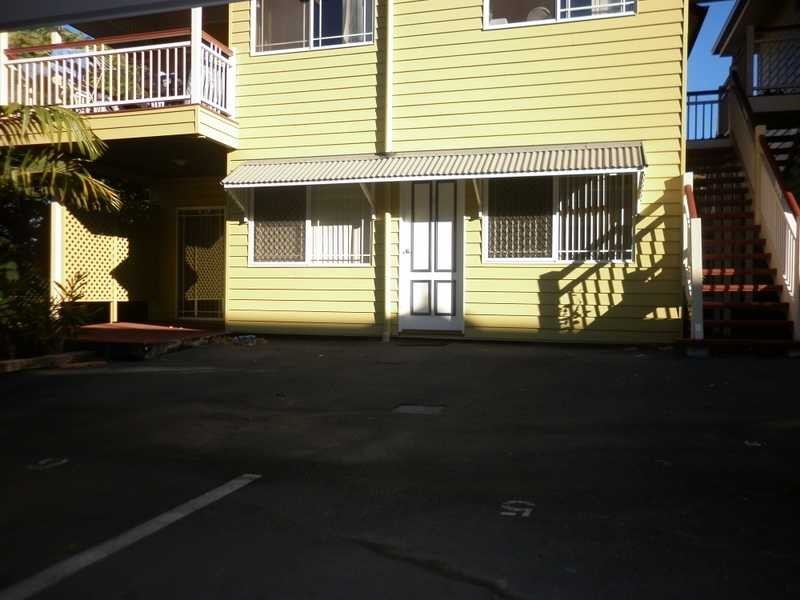 5/2 Macquarie Street, Booval QLD 4304