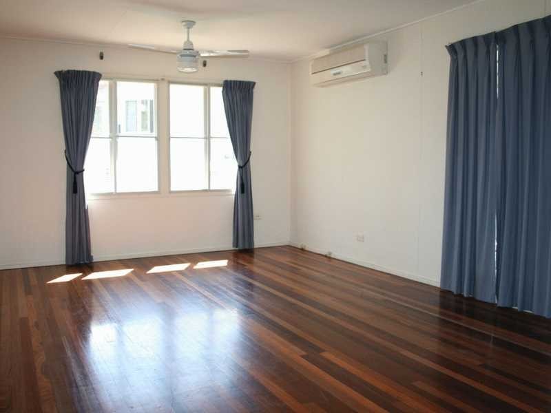 40 Flinders Drive, Leichhardt QLD 4305