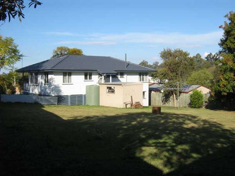 40 Flinders Drive, Leichhardt QLD 4305