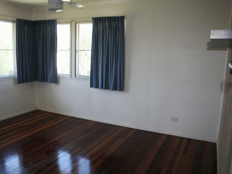 40 Flinders Drive, Leichhardt QLD 4305