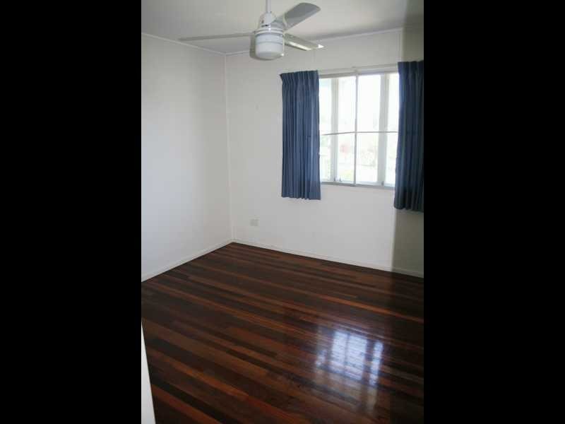 40 Flinders Drive, Leichhardt QLD 4305