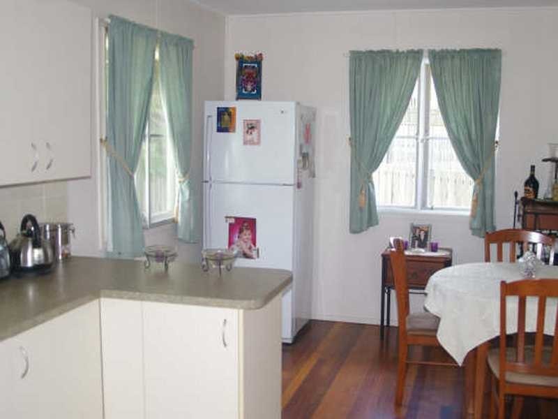40 Flinders Drive, Leichhardt QLD 4305
