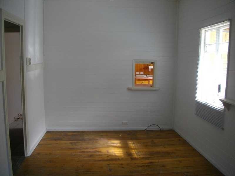 70 Gladstone Road, Coalfalls QLD 4305