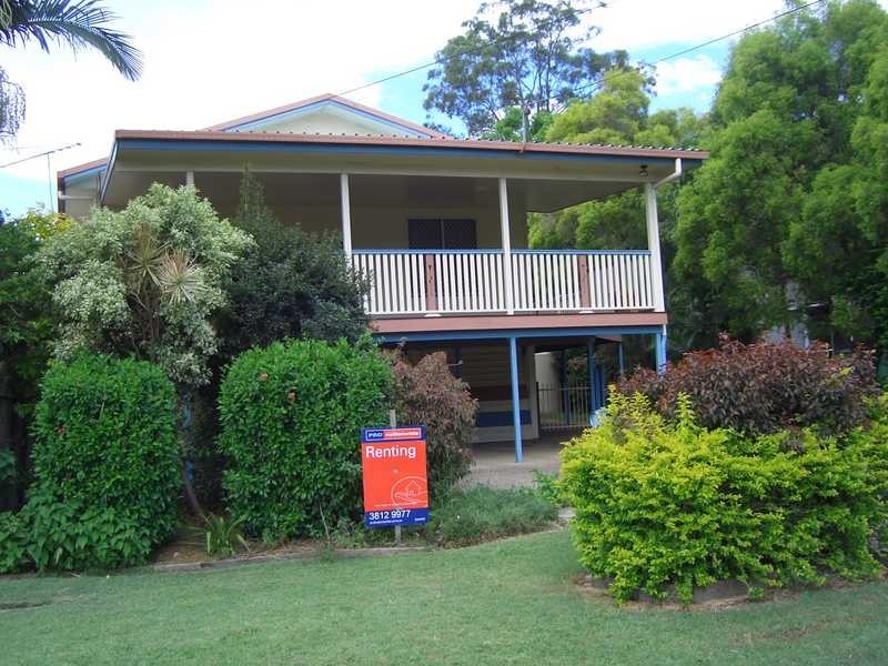 8 Taylor Street, Bundamba QLD 4304