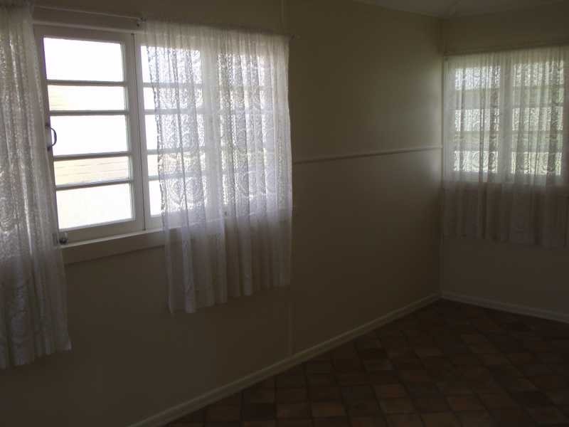 54 Bourke Street, Brassall QLD 4305