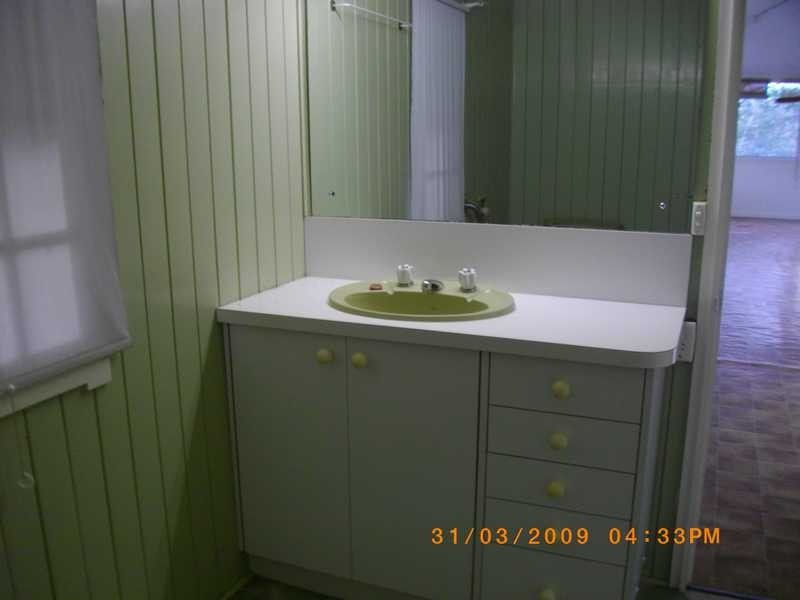 367 Riverside Drive, Pine Mountain QLD 4306