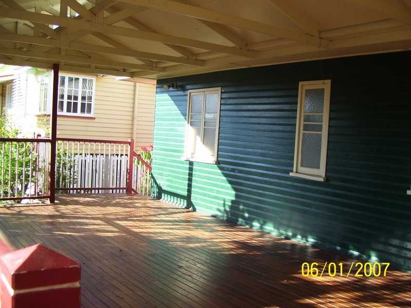 29 Macquarie Street, Booval QLD 4304