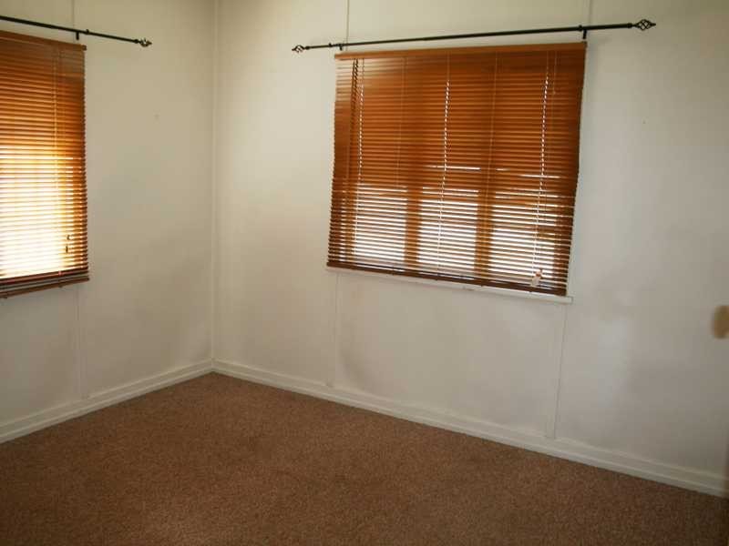 19 South Station Road, Booval QLD 4304