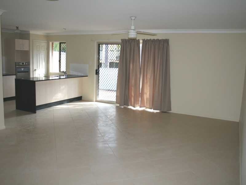 2a Orchard Street, Eastern Heights QLD 4305