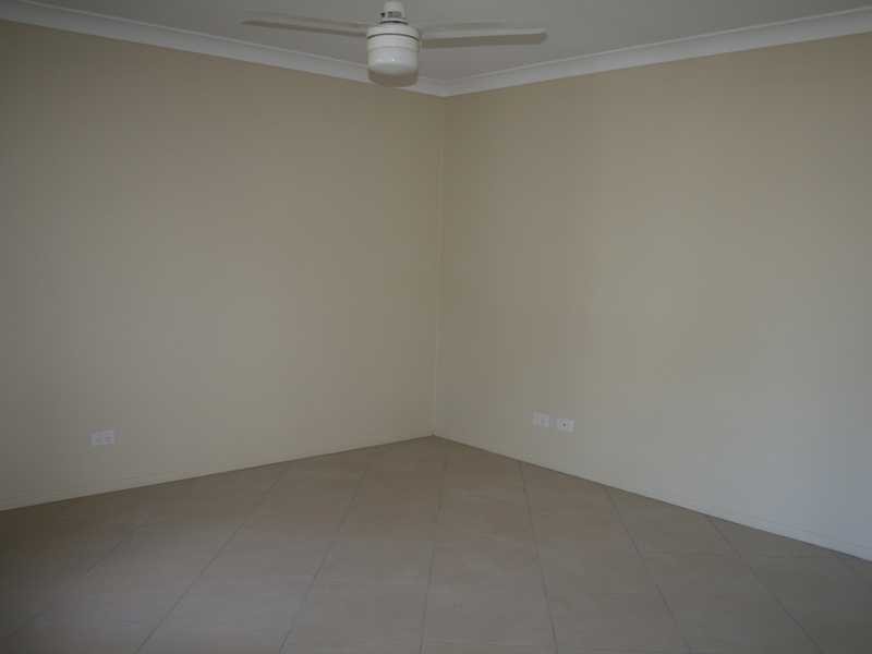 2a Orchard Street, Eastern Heights QLD 4305