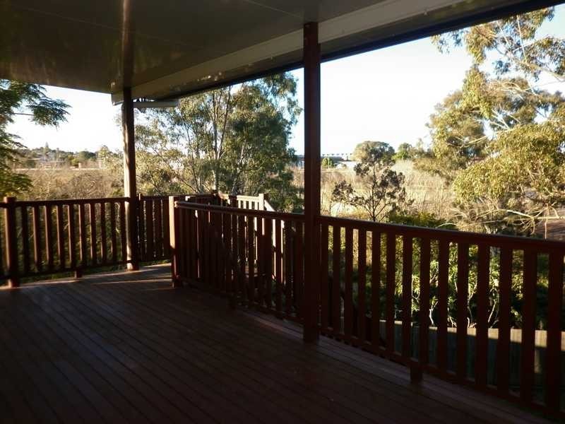 2 O’Hanlon Street, Woodend QLD 4305