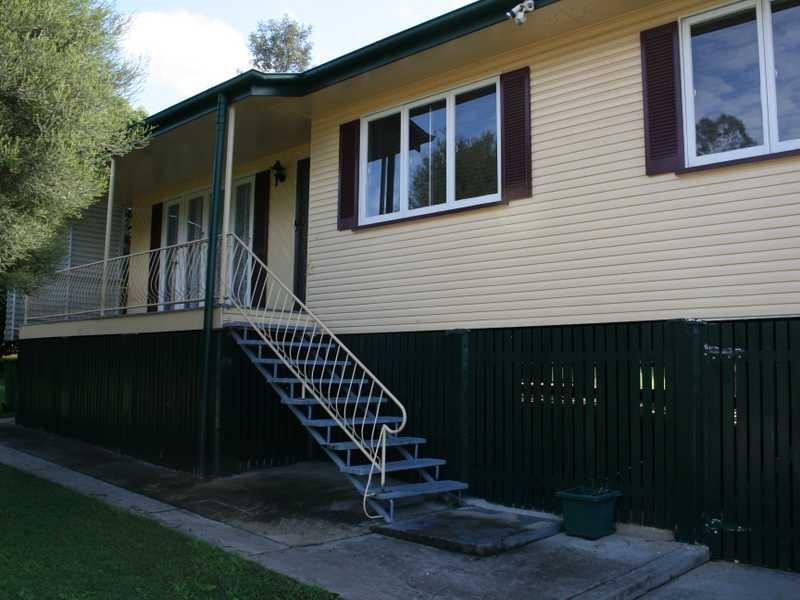 64a Simmons Road, North Ipswich QLD 4305