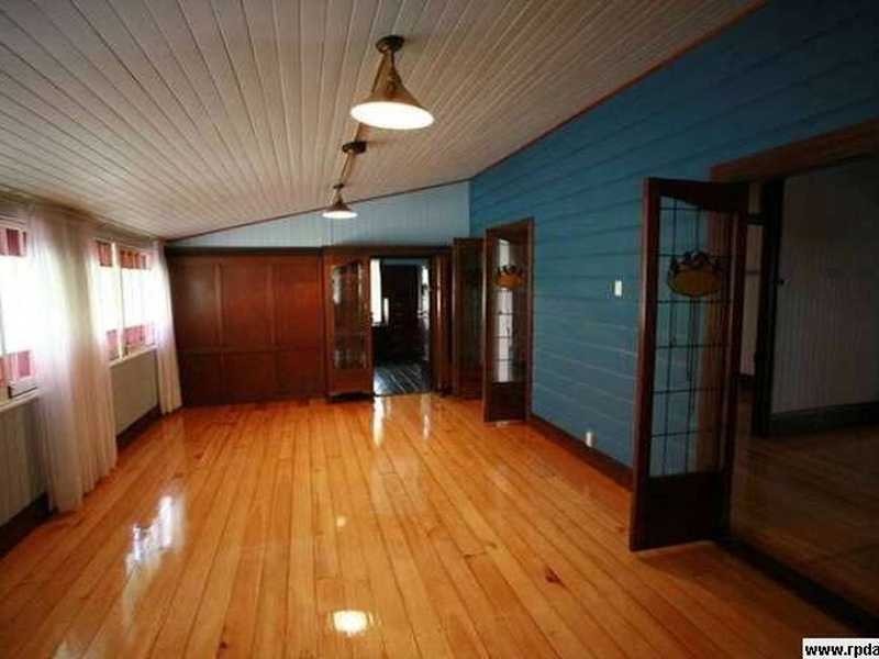 79 Chermside Road, Newtown QLD 4305